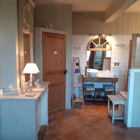 Floure Prieure Saint-Louis Maison D'Hotes מראה חיצוני תמונה